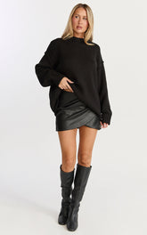 Kira Jumper - Crew Neck Oversized Knit Jumper in Black